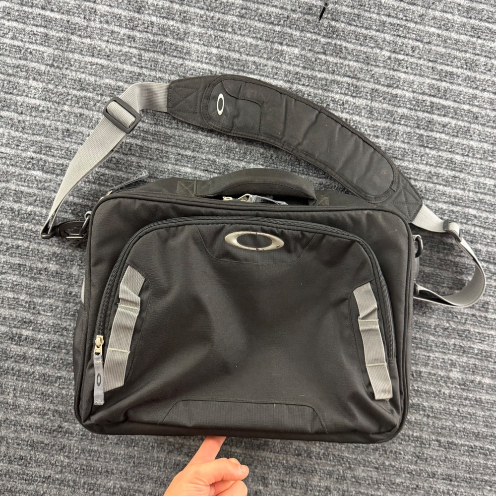 Y2K Oakley Laptop Messenger Bag Unisex OS Black Tech Utility Case 92613-001